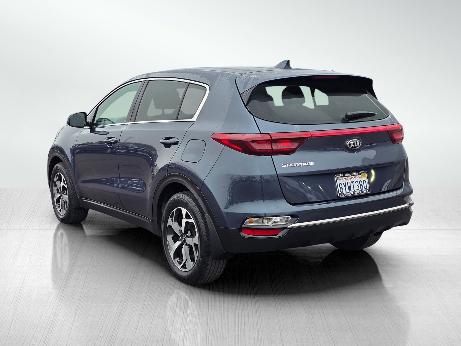 2020 Kia Sportage LX photo 2