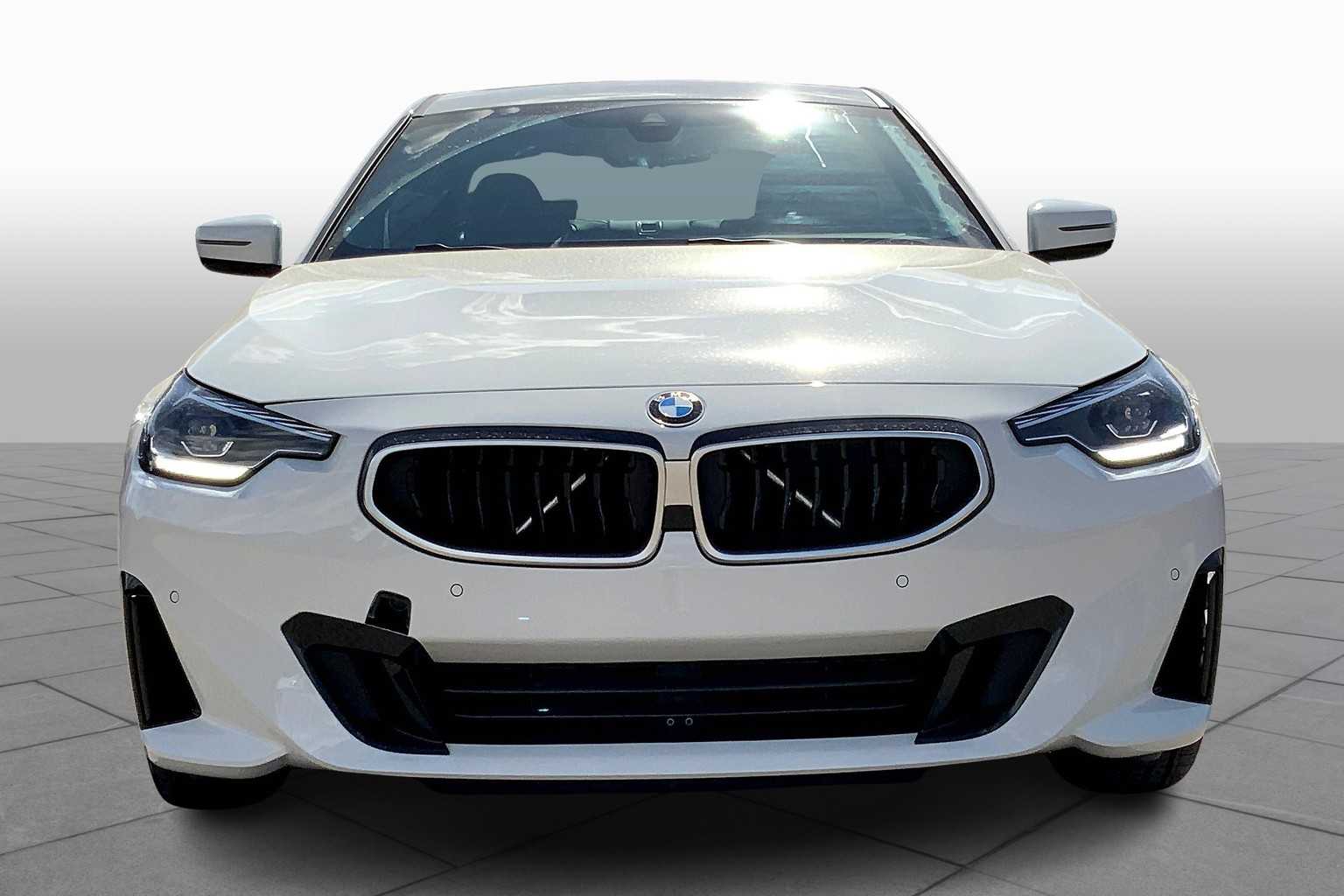 2025 Bmw 230i 230i xDrive photo 3