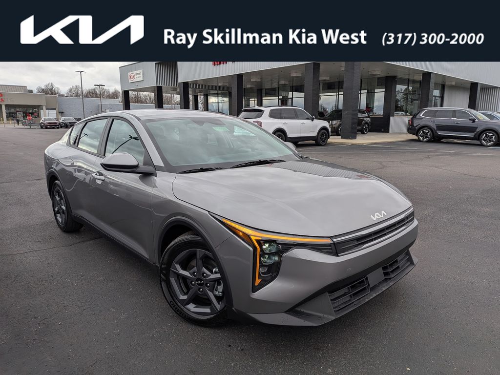 2025 Kia K4 LXS's photo