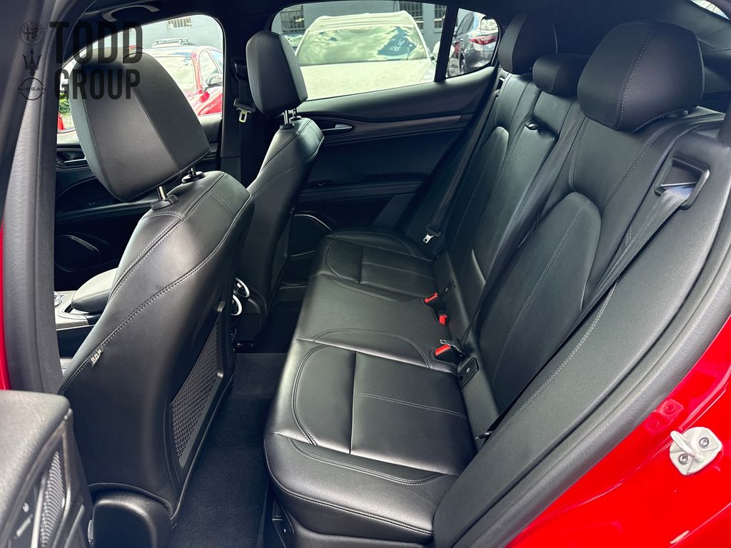 2022 Alfa Romeo Stelvio Ti photo 25