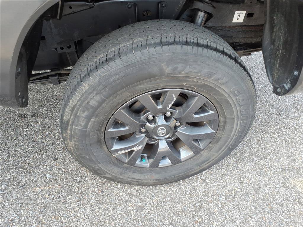 2023 Toyota Tacoma SR5 V6 photo 8