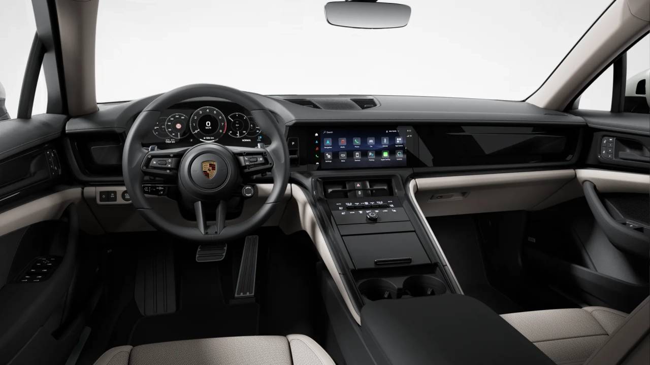 2026 Porsche Panamera 4 photo 9