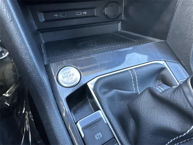 2022 Volkswagen Tiguan SE R-Line Black photo 22
