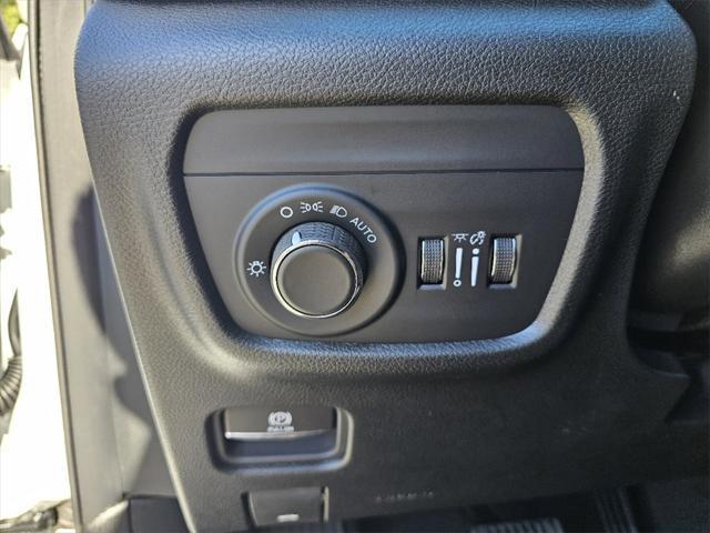 2025 Jeep Grand Cherokee Laredo X photo 18