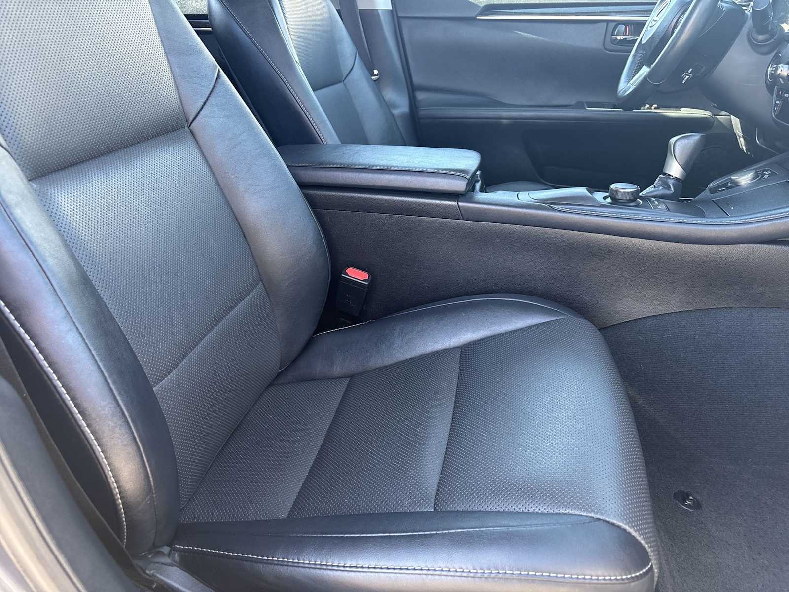 2017 Lexus ES 350 photo 17