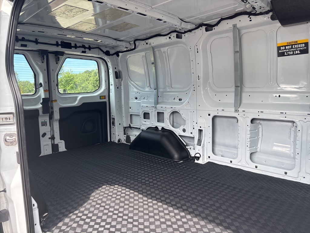 2024 Ford Transit Cargo Van photo 17