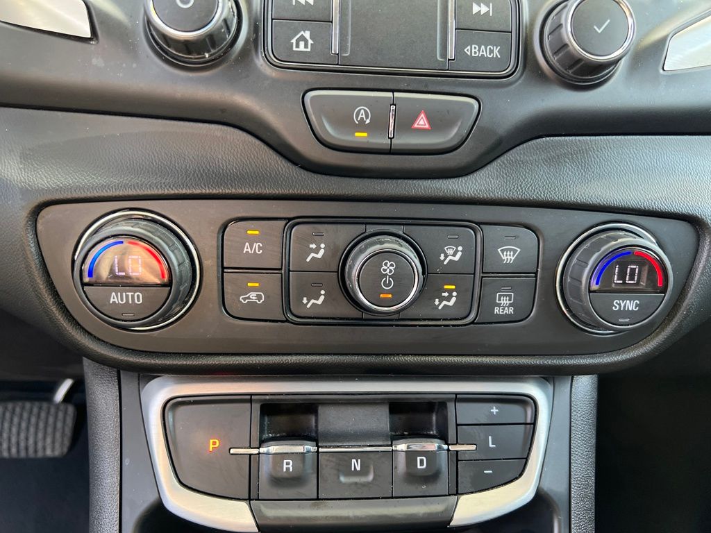 2022 Gmc Terrain SLT photo 18