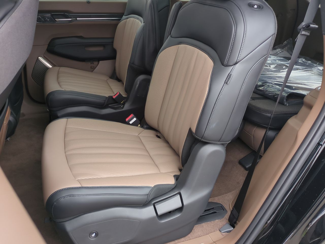 2026 Kia EV9 GT-Line photo 25