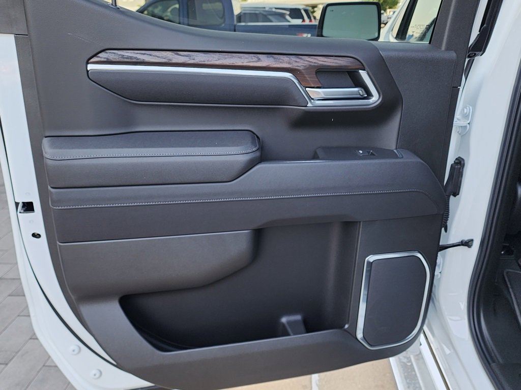 2025 Gmc Sierra 1500 SLT photo 40