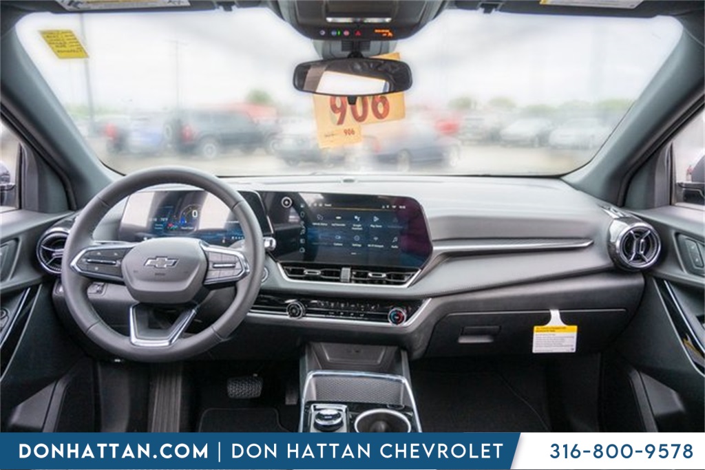 2026 Chevrolet Equinox LT photo 3