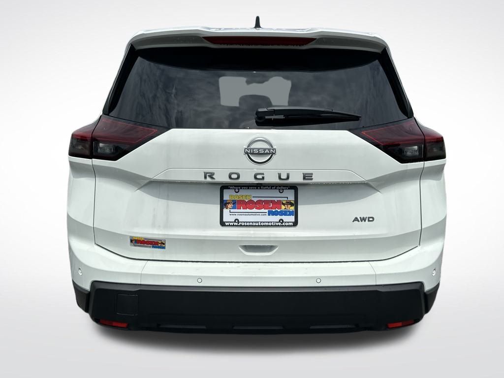 2026 Nissan Rogue S photo 4