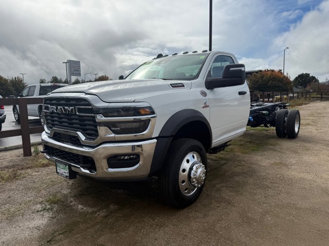 2026 Ram 5500 Tradesman photo 2
