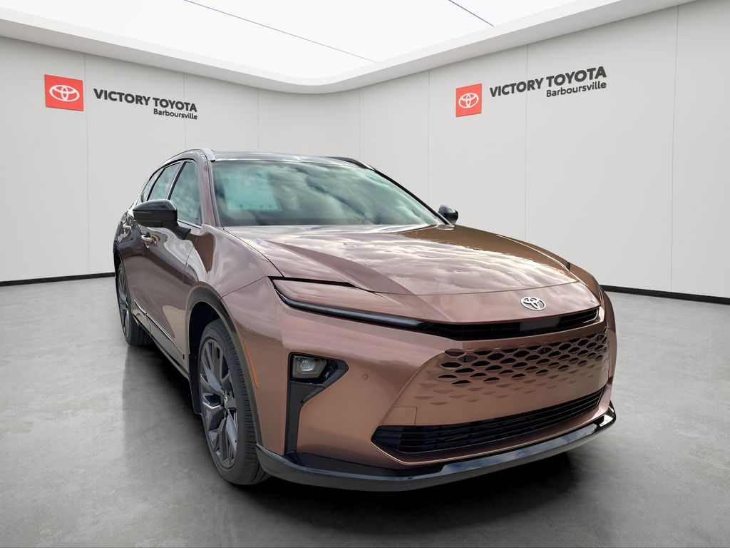 2025 Toyota Crown Signia Limited's photo