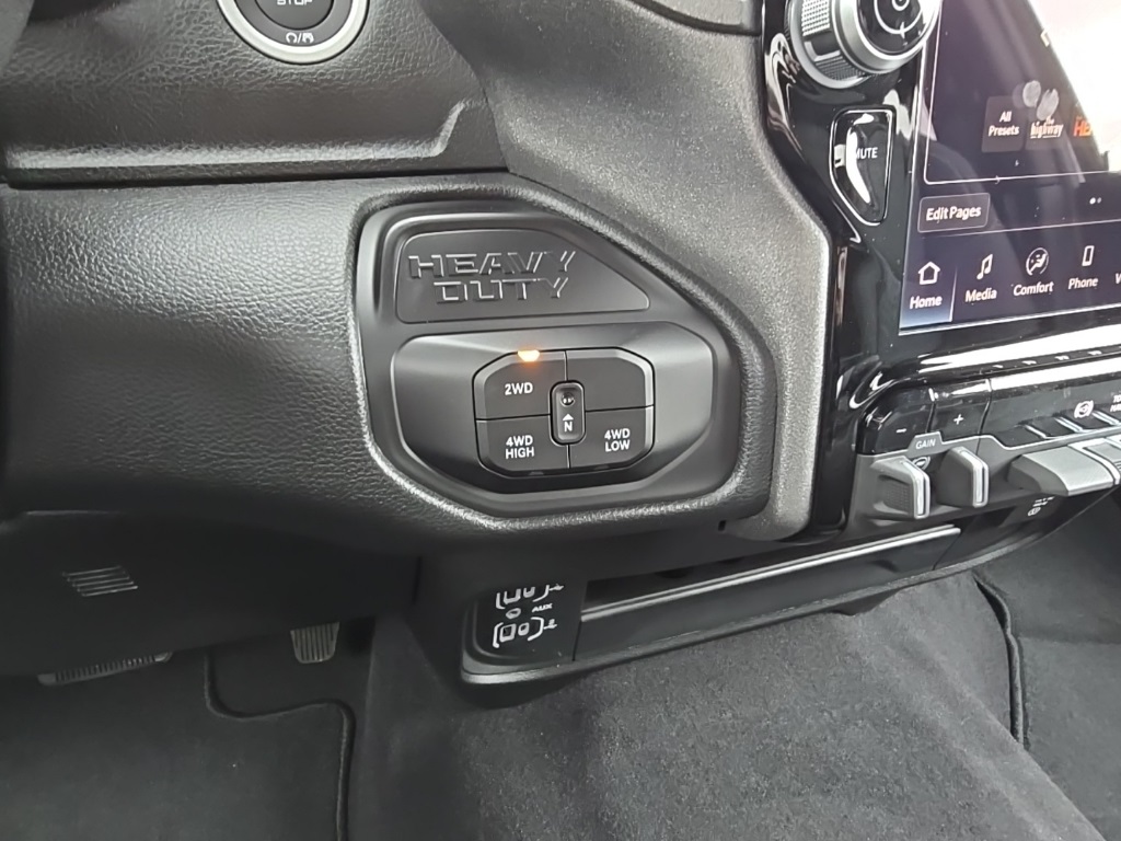 2026 Ram 2500 Tradesman photo 13