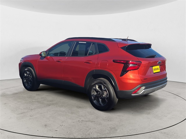 2024 Chevrolet Trax LT photo 3