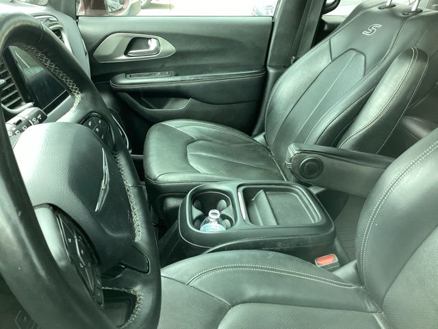 2020 Chrysler Pacifica Touring L photo 13