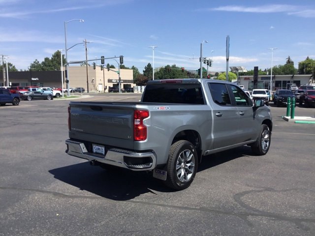 2026 Chevrolet Silverado 1500 LT photo 3