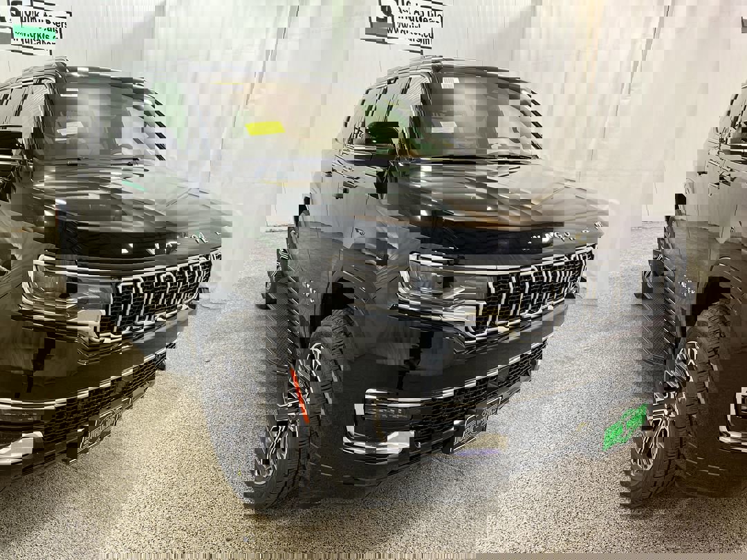 2025 Jeep Wagoneer L Series I's photo