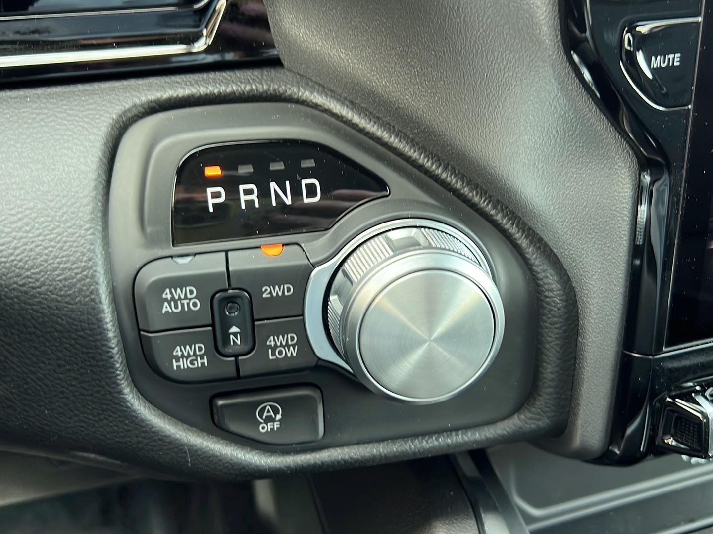 2025 Ram 1500 Laramie photo 17