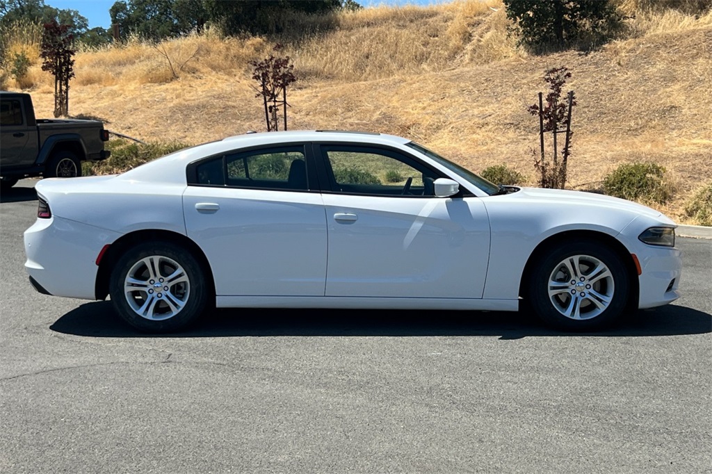 2022 Dodge Charger SXT photo 8