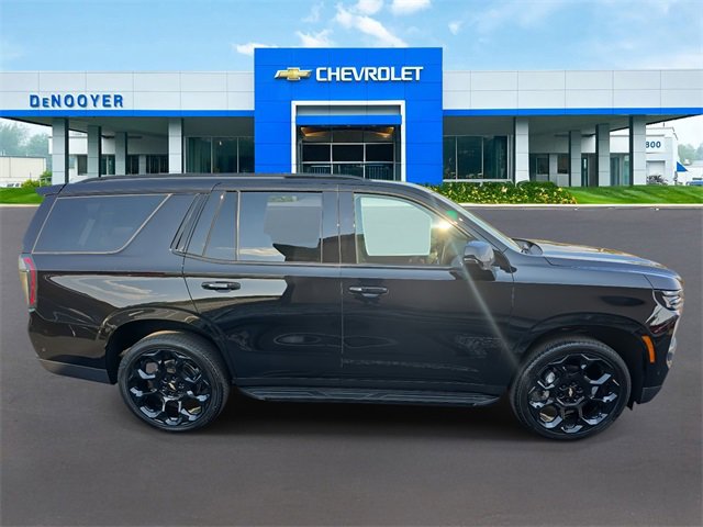 2025 Chevrolet Tahoe RST photo 4