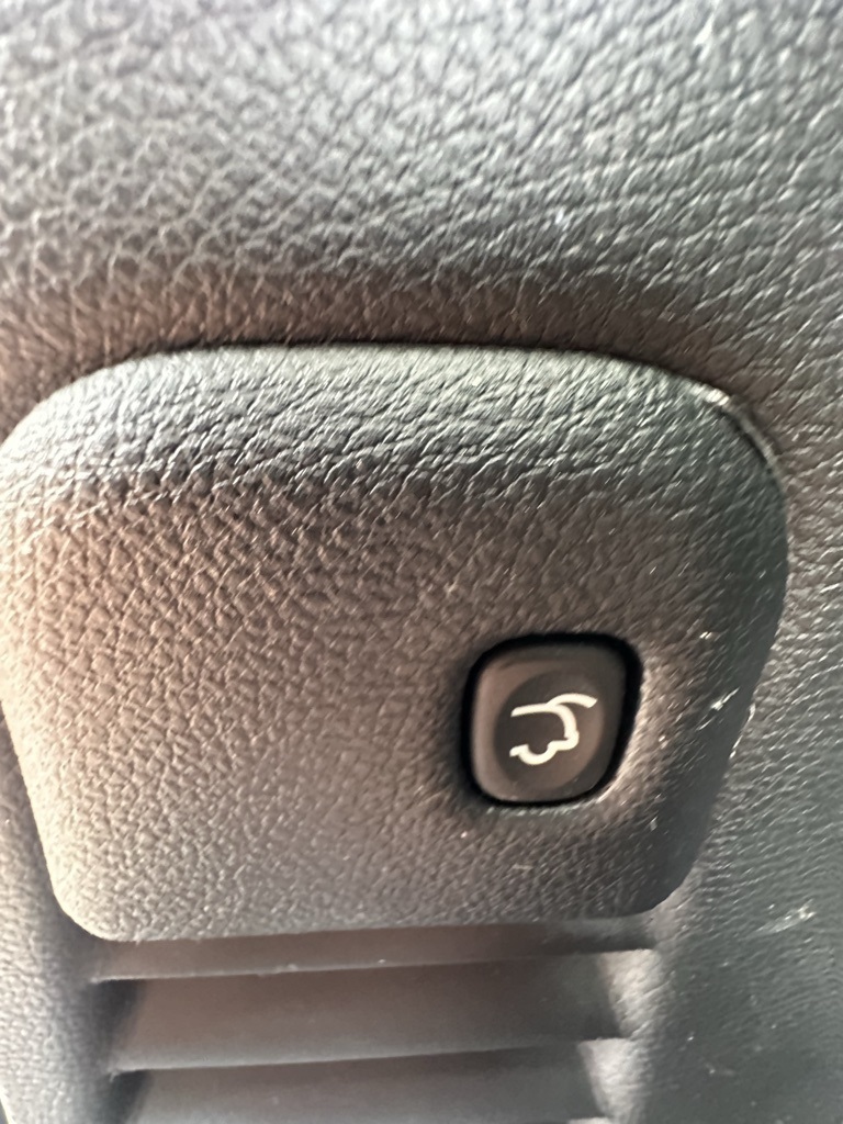 2021 Jeep Grand Cherokee Laredo X photo 9