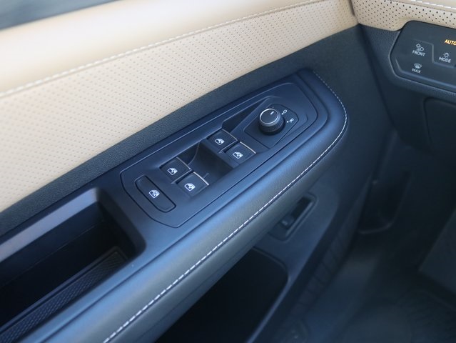 2024 Volkswagen Atlas Cross Sport SE Technology photo 15