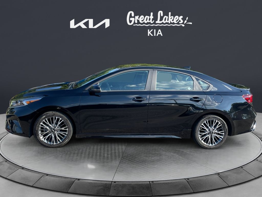 2023 Kia Forte GT-Line photo 3