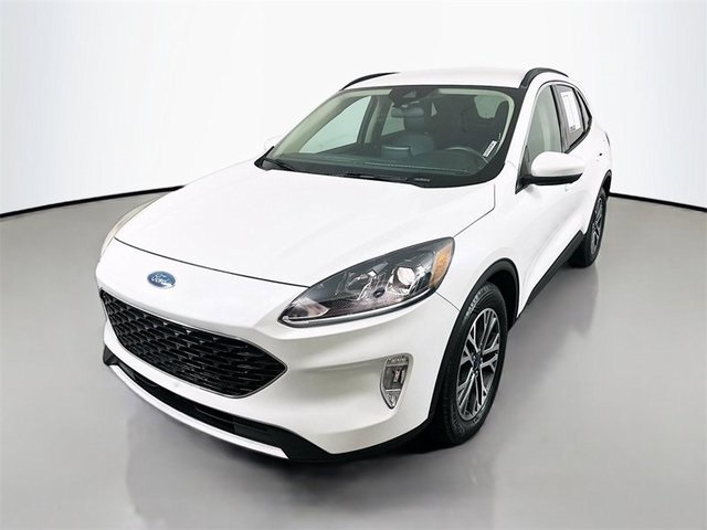 2020 Ford Escape SEL photo 3