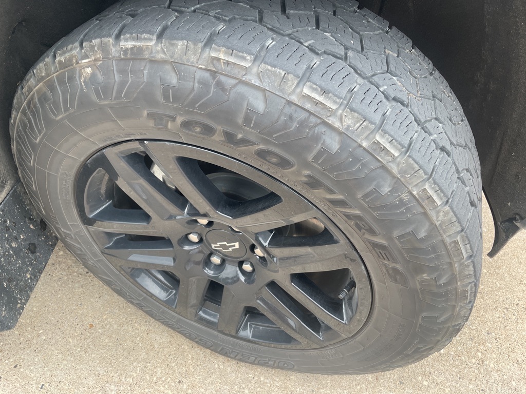 2023 Chevrolet Silverado 1500 RST photo 9