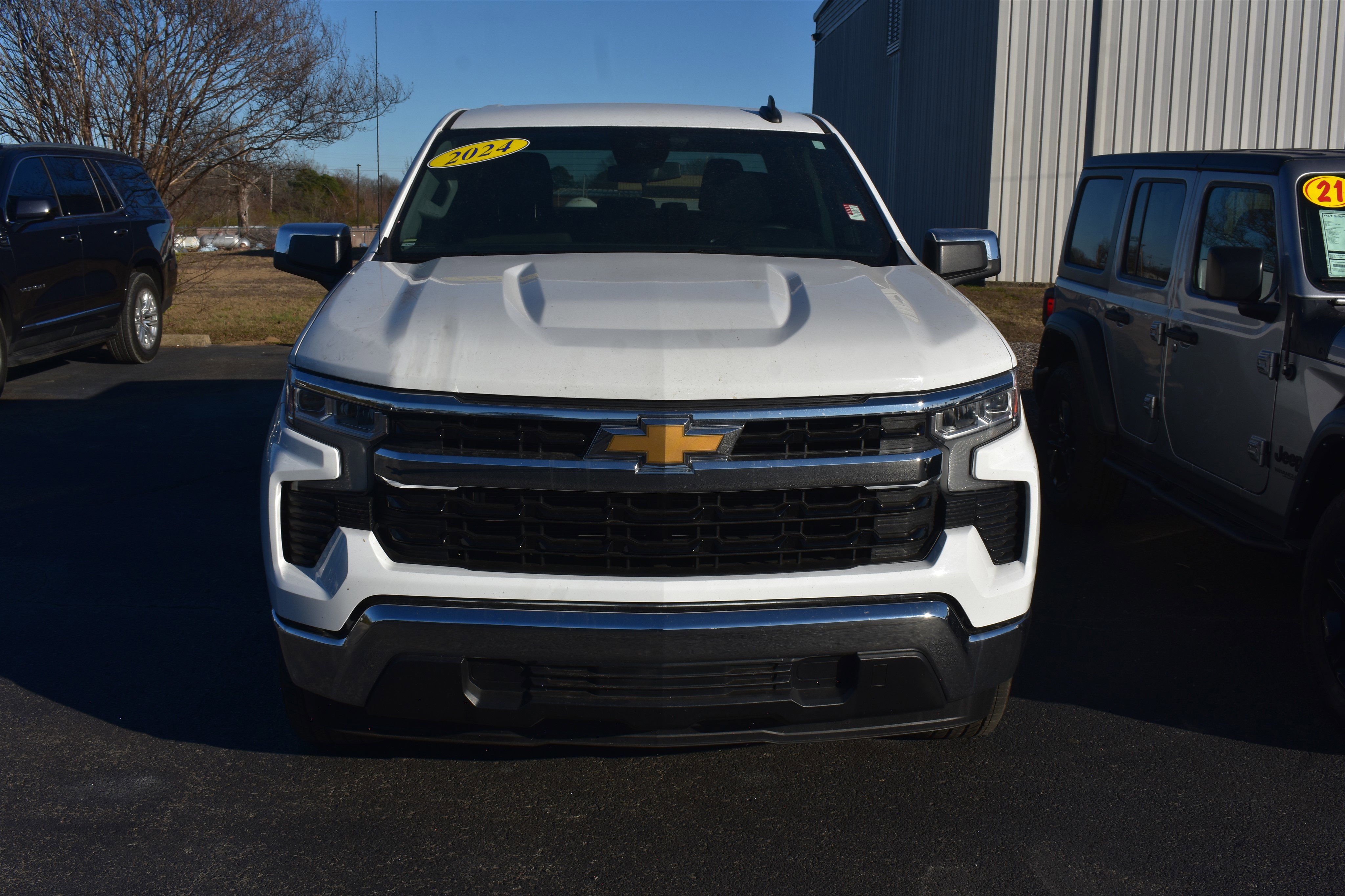 Used 2024 Chevrolet Silverado 1500 LT with VIN 3GCPACED6RG127935 for sale in Little Rock