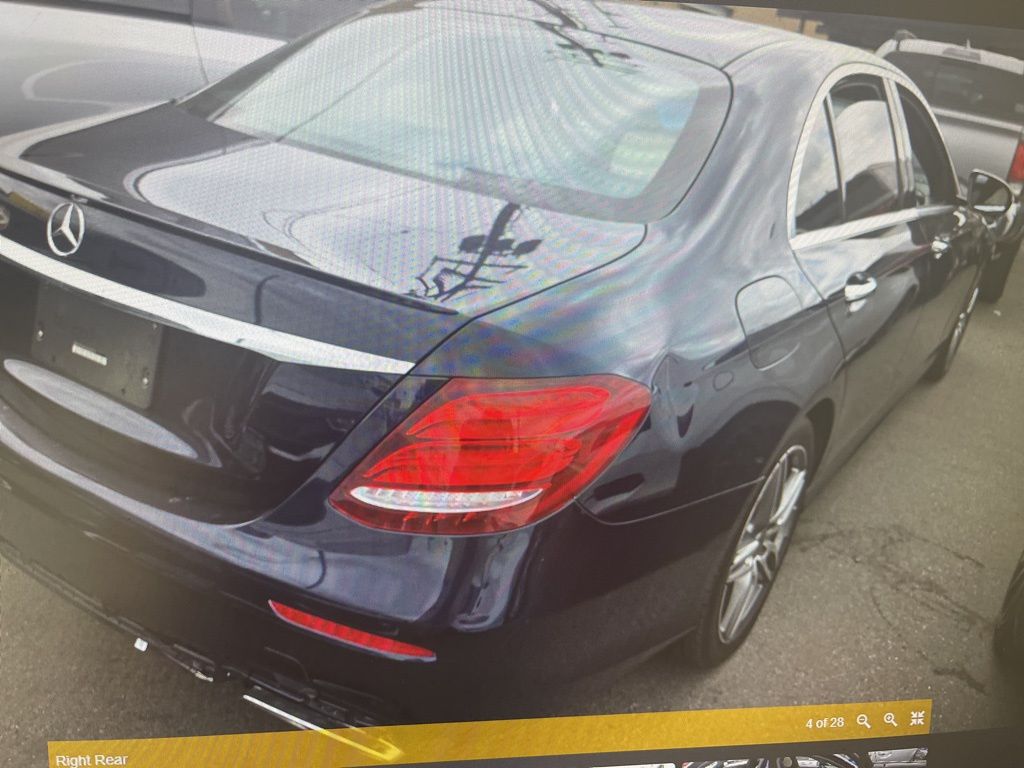 2019 Mercedes Benz E 300 photo 3