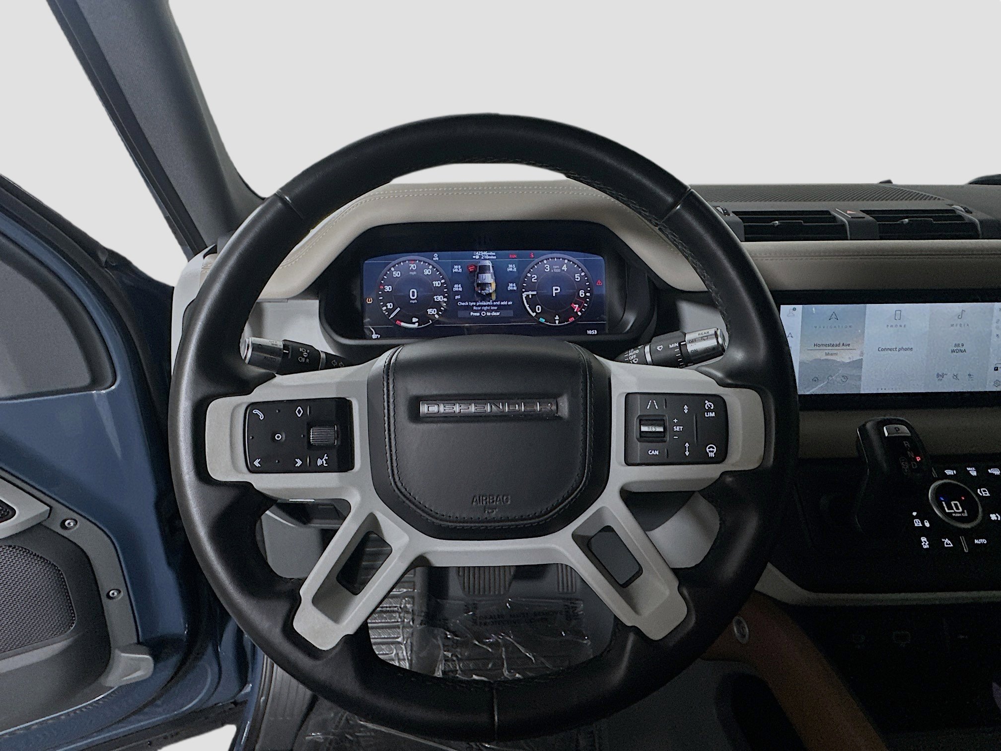 2021 Land Rover Defender X-Dynamic HSE photo 7