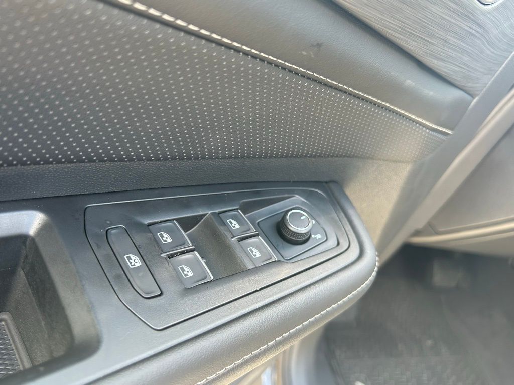 2026 Volkswagen Atlas Cross Sport SE Technology photo 46