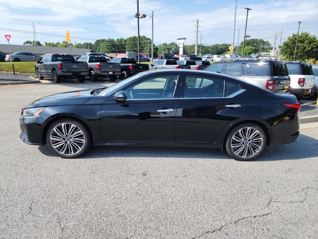 2023 Nissan Altima 2.5 SL photo 5