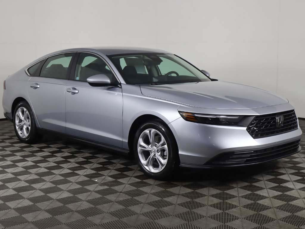 2025 Honda Accord LX photo 2