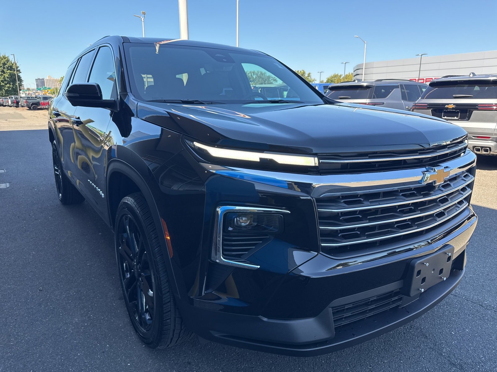 2026 Chevrolet Traverse photo 3