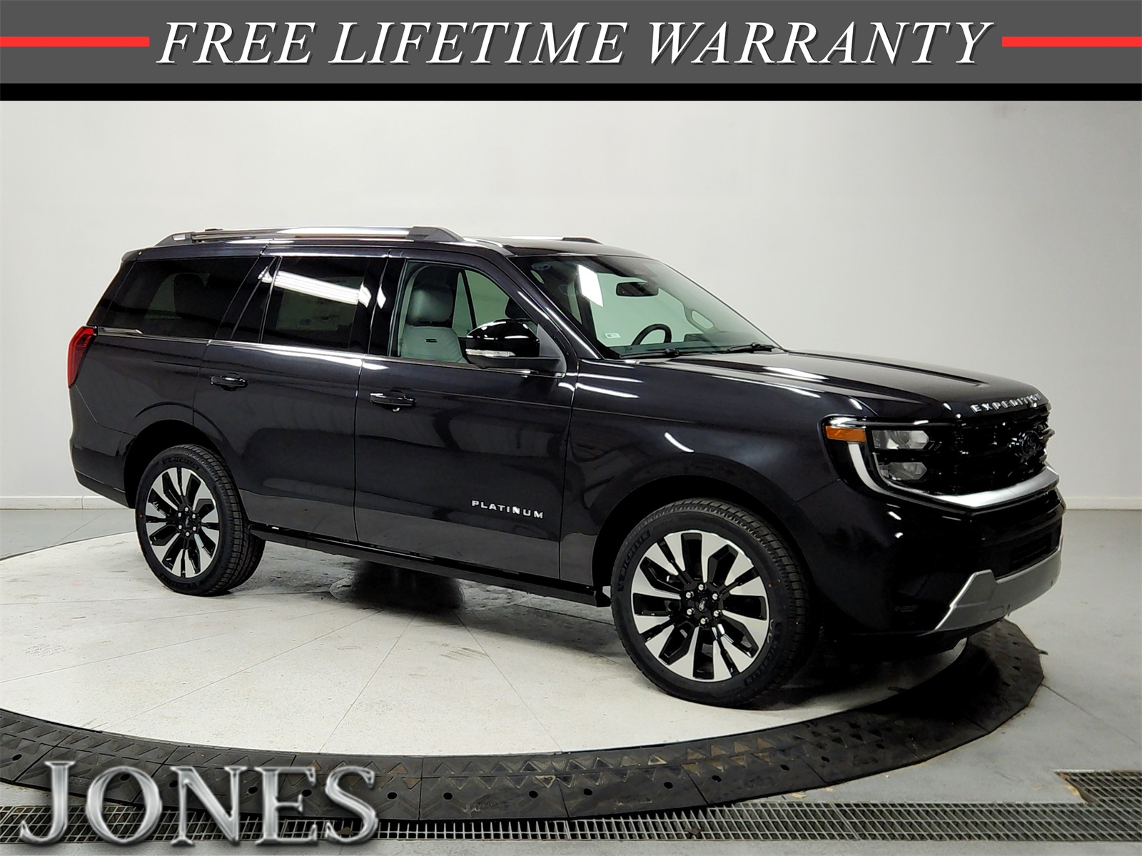 2025 Ford Expedition Platinum's photo