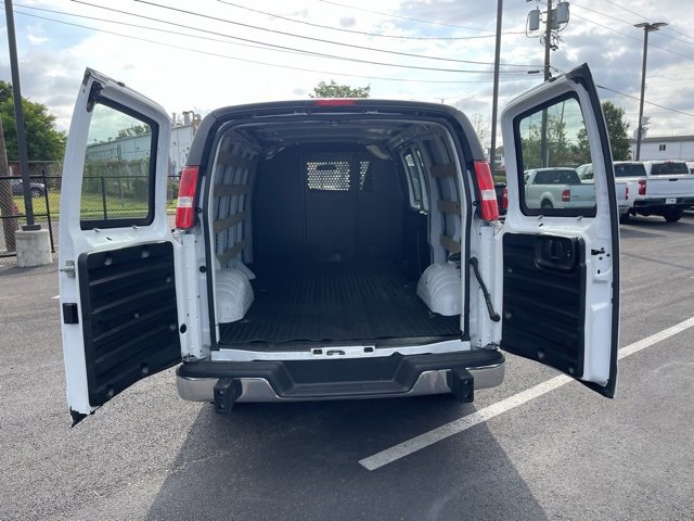 2023 Chevrolet Express Cargo Van 2500 photo 7