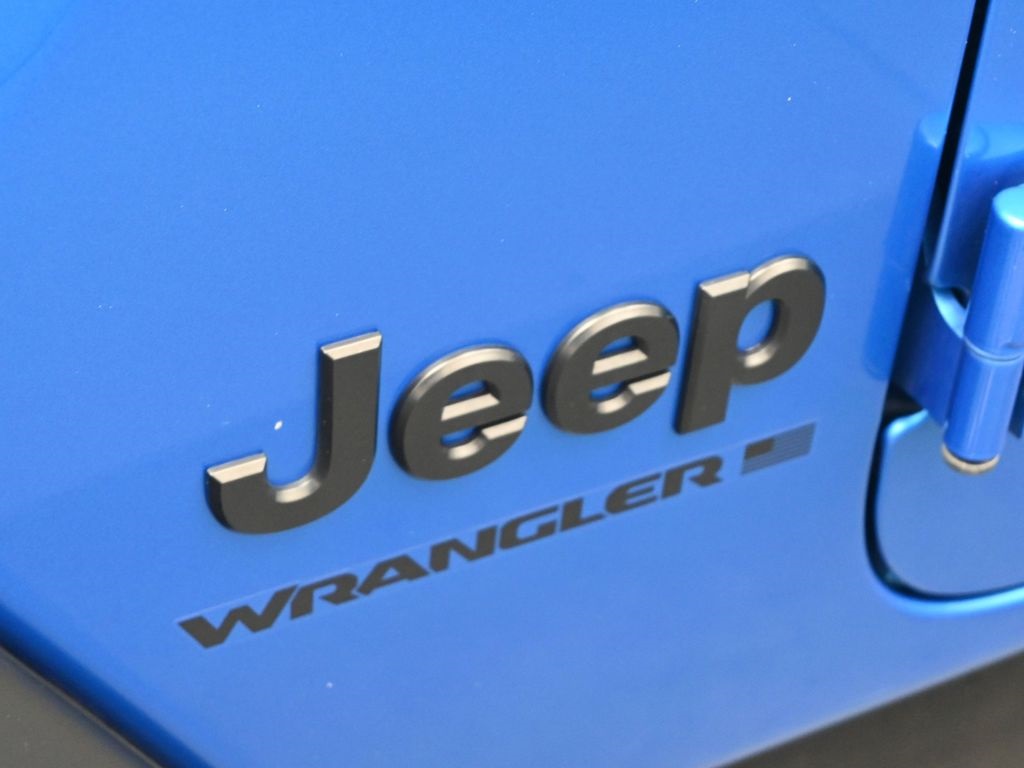 2024 Jeep Wrangler Sport S photo 8