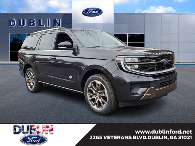 2025 Ford Expedition King Ranch's photo