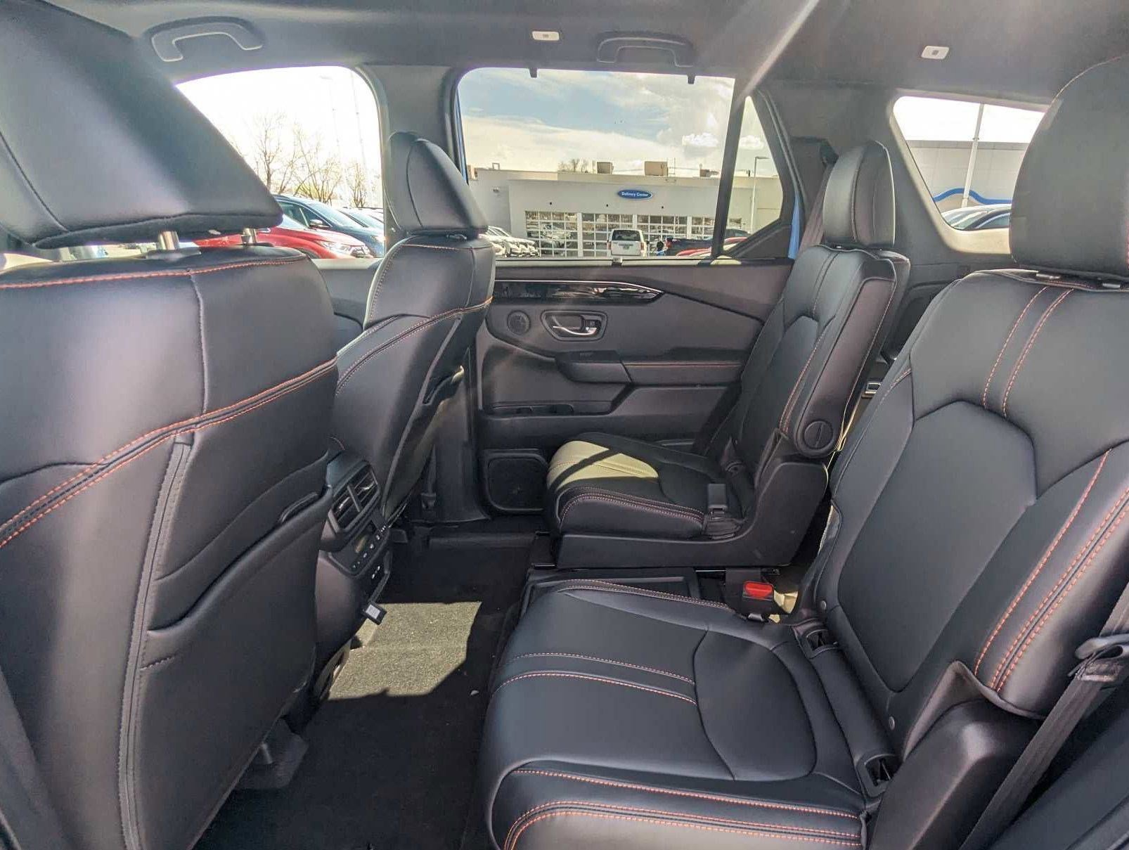 2025 Honda Pilot TrailSport photo 15