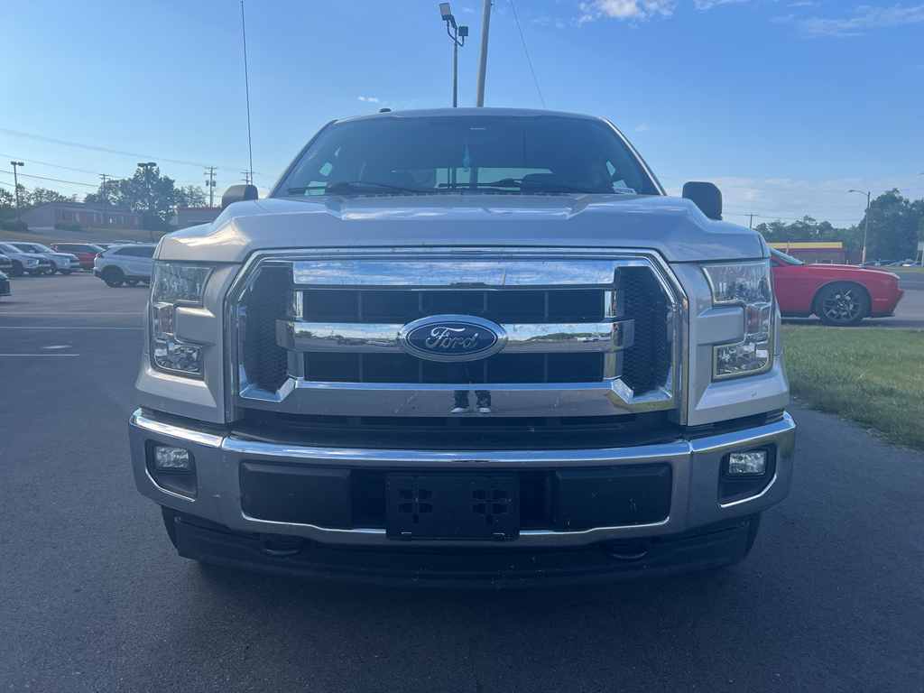2017 Ford F-150 XLT photo 2