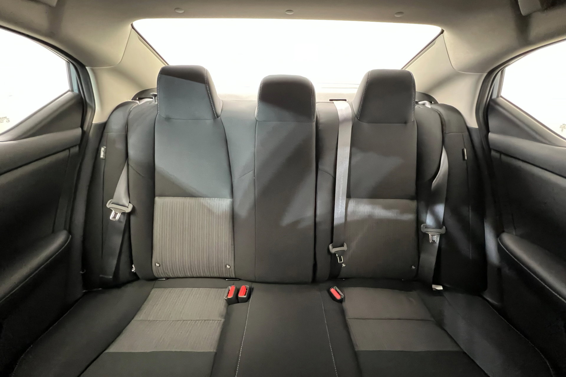 2025 Nissan Sentra SV photo 23