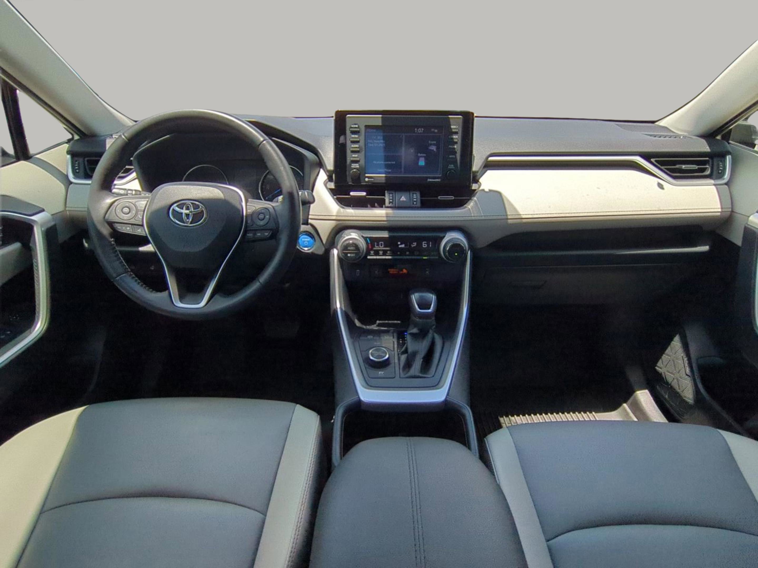 2022 Toyota RAV4 XLE Premium photo 14