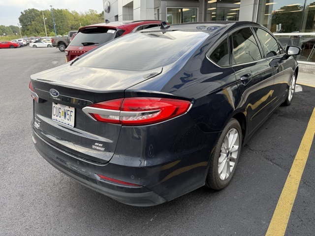 2020 Ford Fusion Hybrid SE photo 10