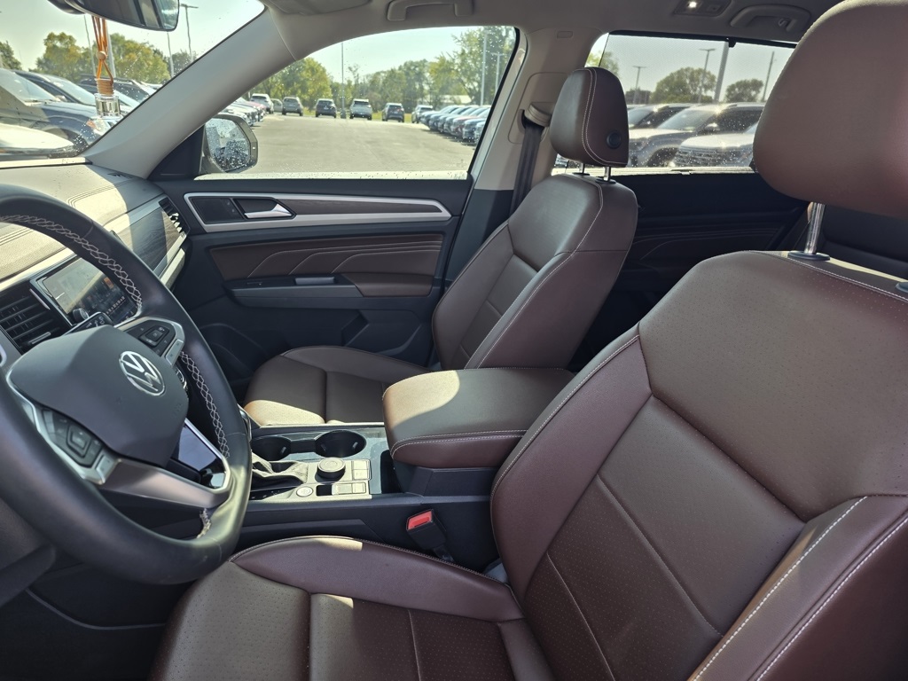 2023 Volkswagen Atlas V6 SE Technology photo 3