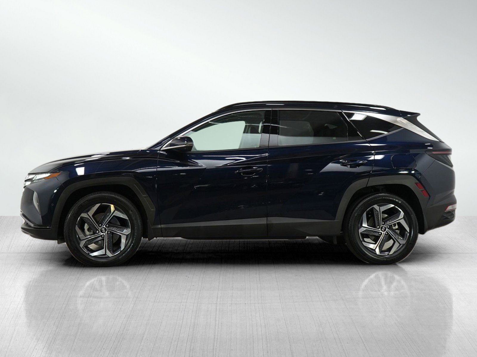 Used 2024 Hyundai Tucson Limited with VIN KM8JECD1XRU156168 for sale in Minneapolis, Minnesota
