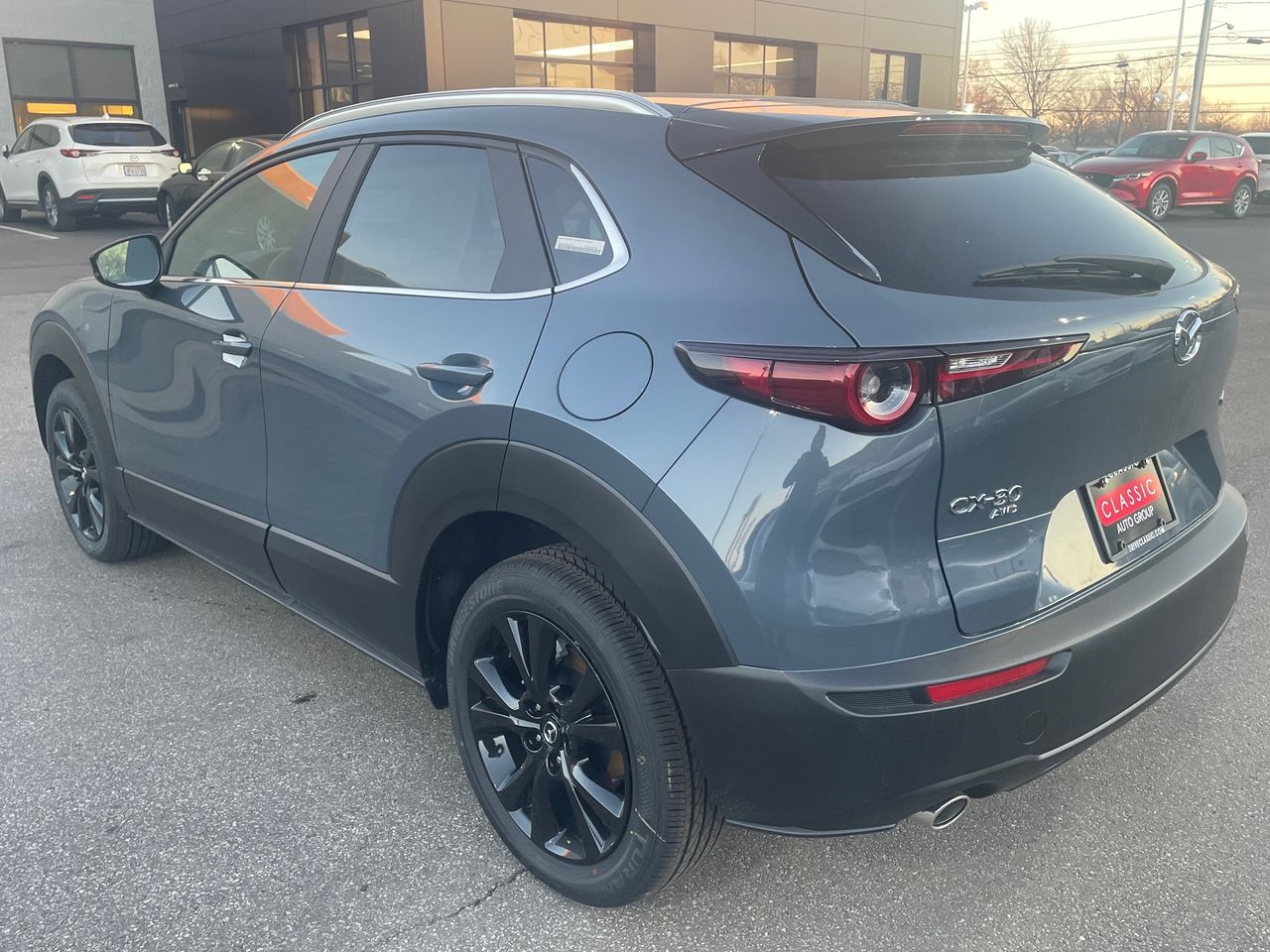 2025 Mazda CX-30 2.5 S Carbon photo 3
