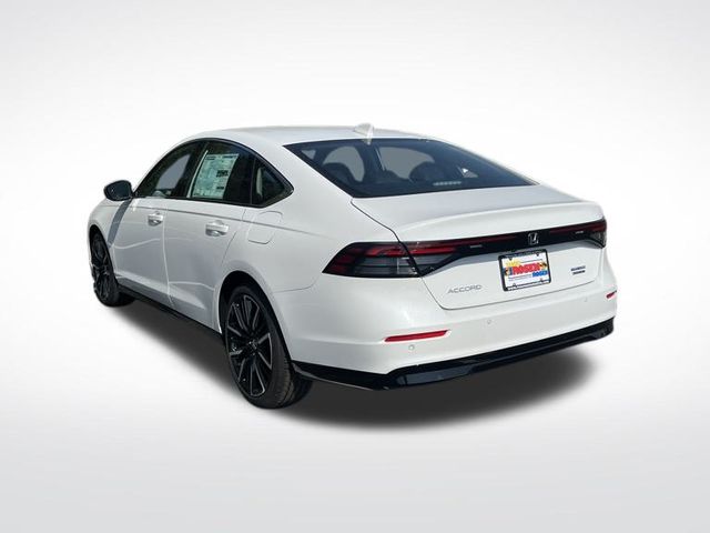 2025 Honda Accord Hybrid Touring photo 3